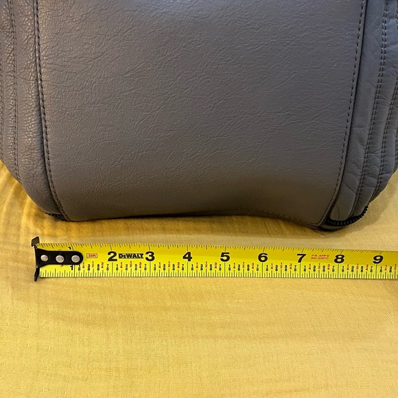 Gorgeous Botkier tote / shoulder bag. EUC!!! Medium/large size. Quality leather. - Picture 6 of 10